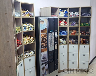 Торговая мебель для кондитерского магазина